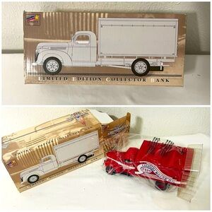 ESSO GASOLINE EXXON HUMBLE 1942 CHEVY 1-1/2 TON VAN BOX TRUCK LIBERTY CLASSICS